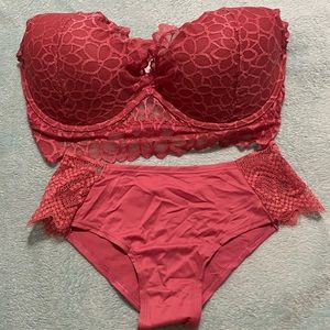 Victoria’s Secret set